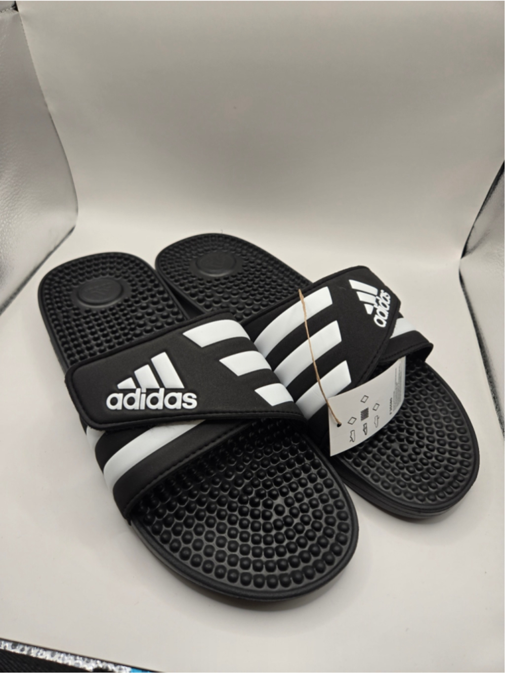 Men's Adidas Adissage Sandals Size 12 Black and White